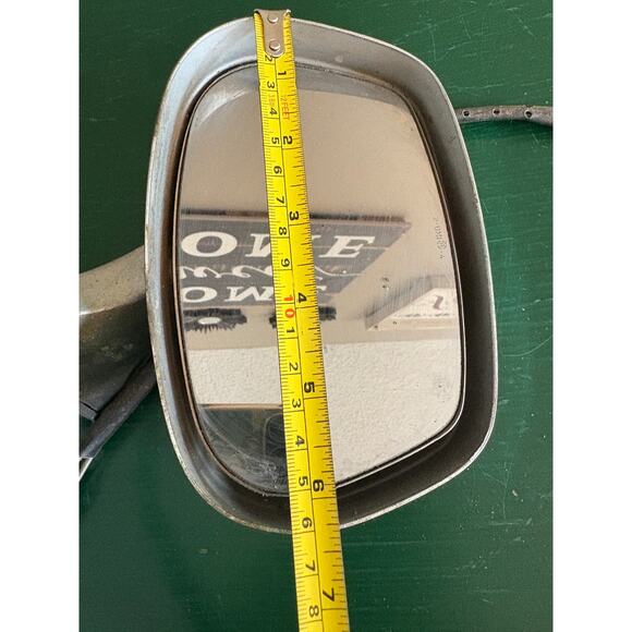 Vintage Outside Auto Rear View Mirror - Picture 8 of 9